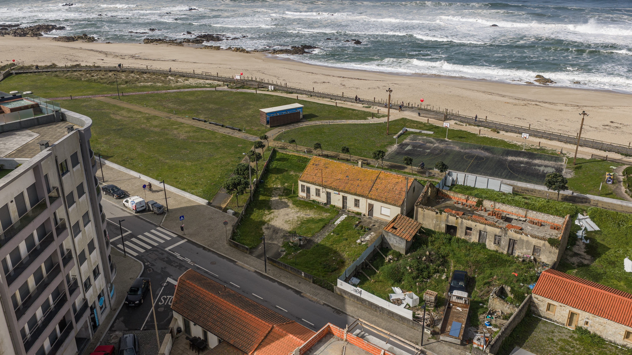 Detached house to restore T2