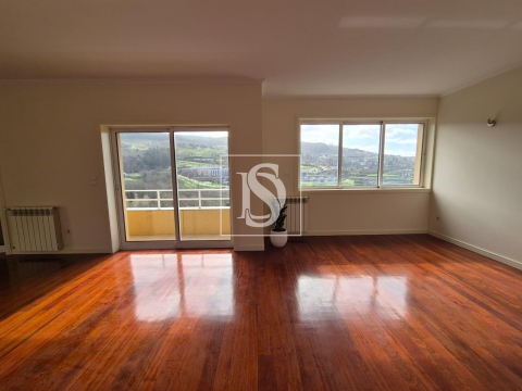 Apartamento T4